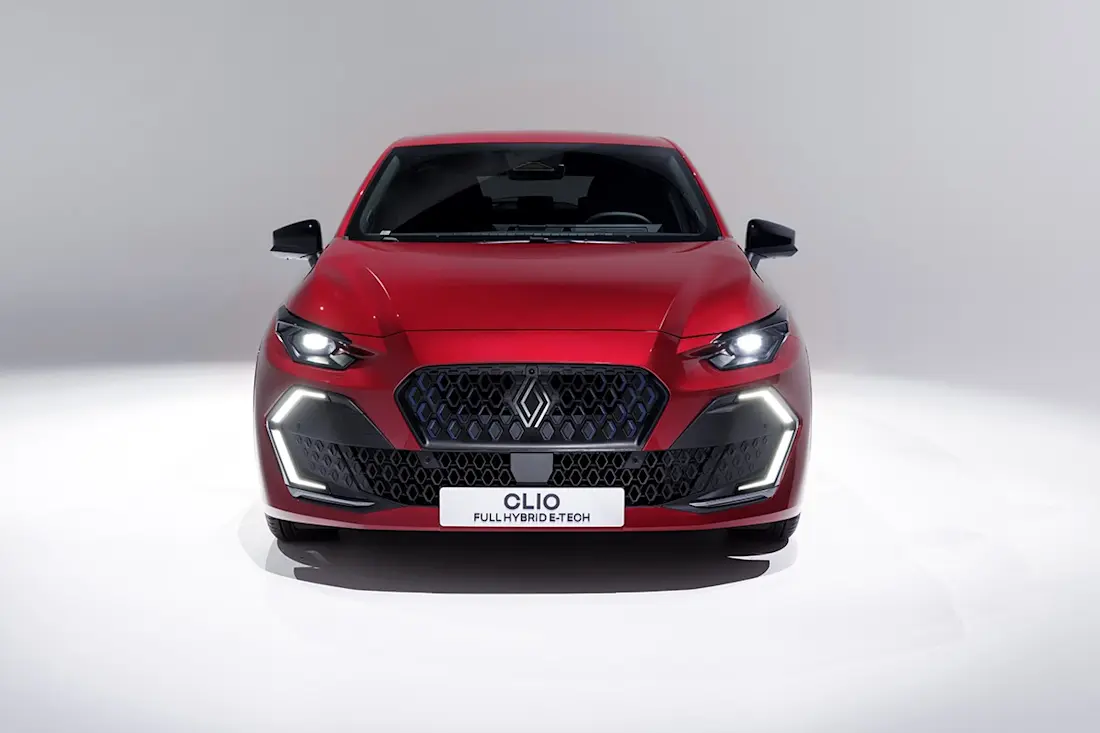 BEBE20250911 Renault Clio 01