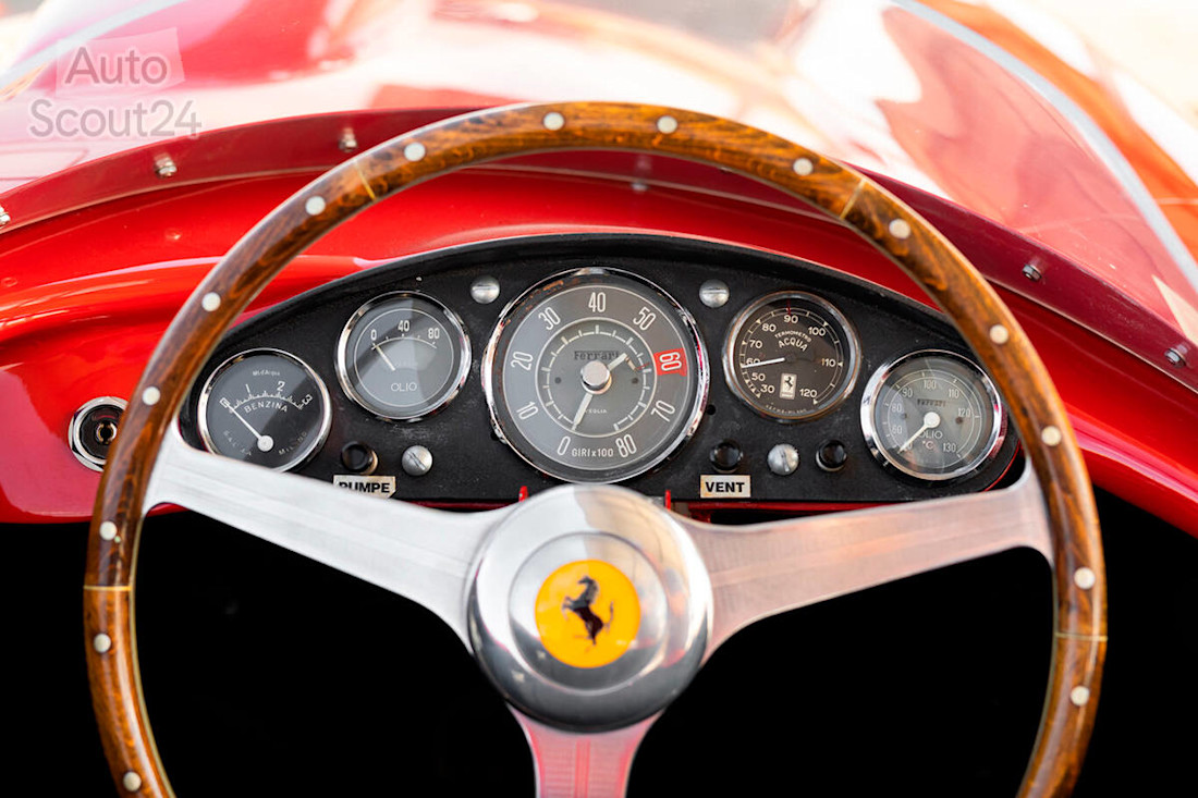 Ferrari 410 Spider Carrol Shelby (8).jpg