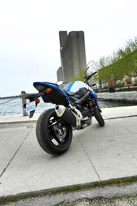 Editorial 08 jb 2015 suzuki gsx s750za