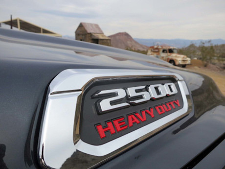 Editorial 2019 ram 2500 06 lw