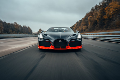 record-velocidad-descapotable-bugatti-mistral (3)
