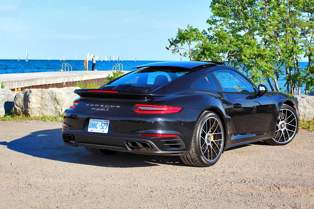 Editorial 2017 porsche 911 turbo s pb 02
