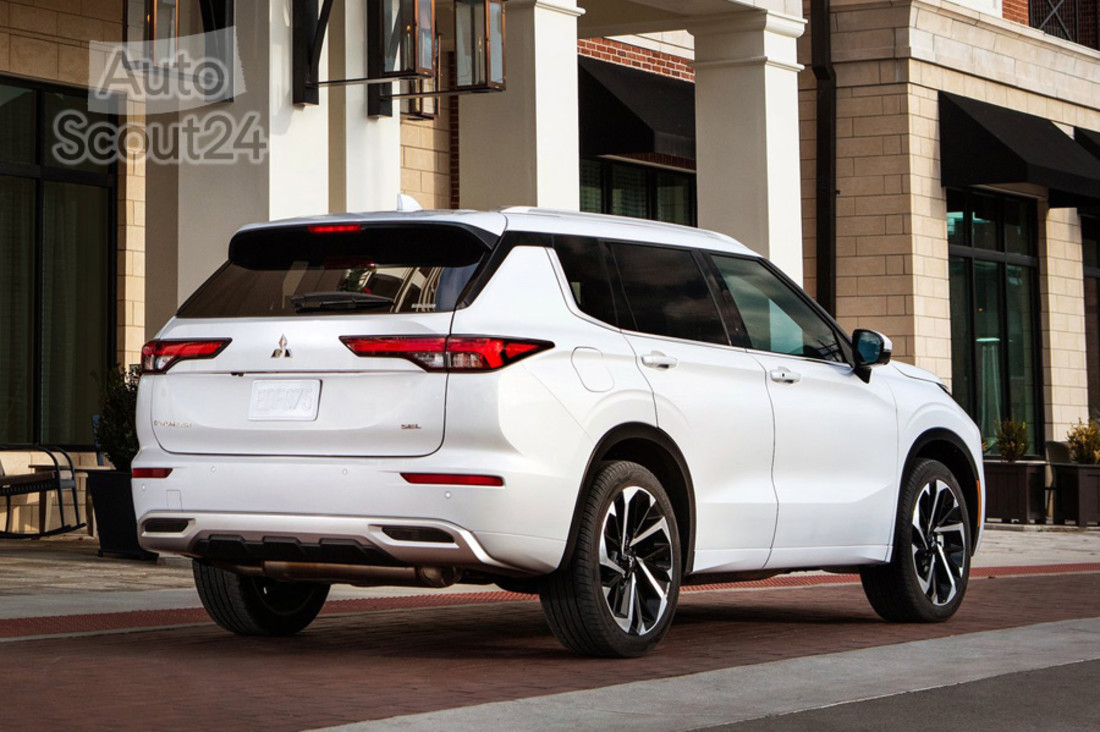 Mitsubishi-Outlander-2022-1280-13.jpg