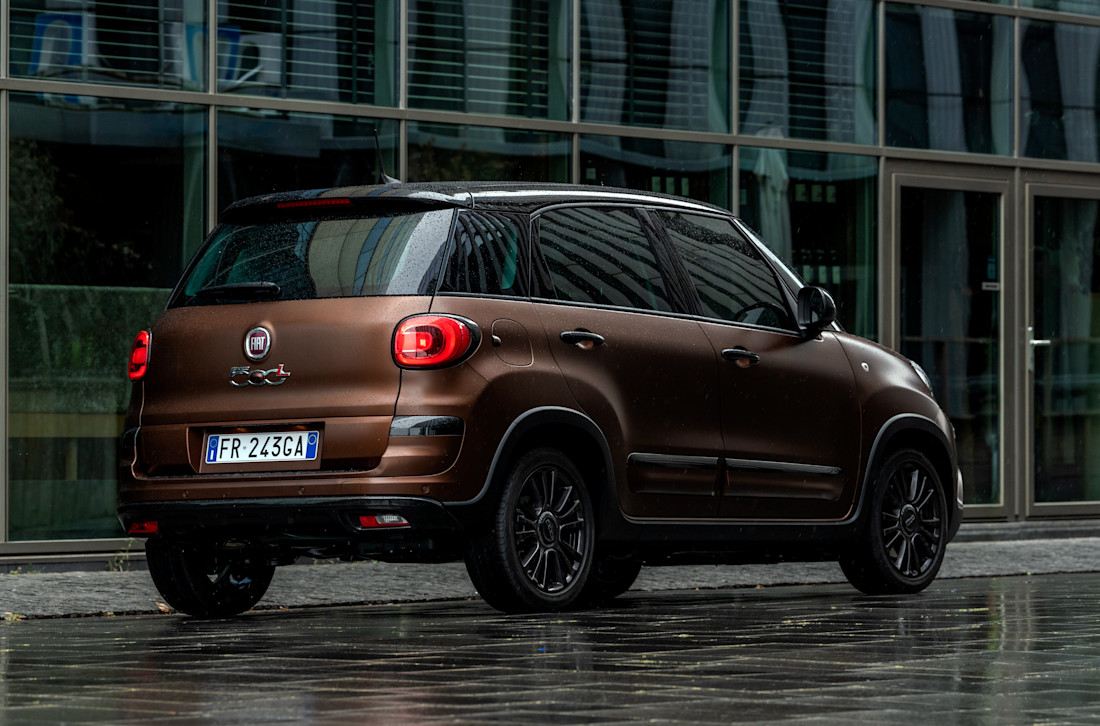 fiat-500l-back