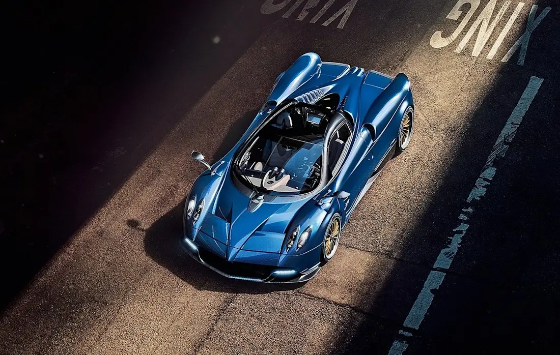 PICTURE: Pagani Huayra Roadster PICTURE: Pagani Huayra Roadster