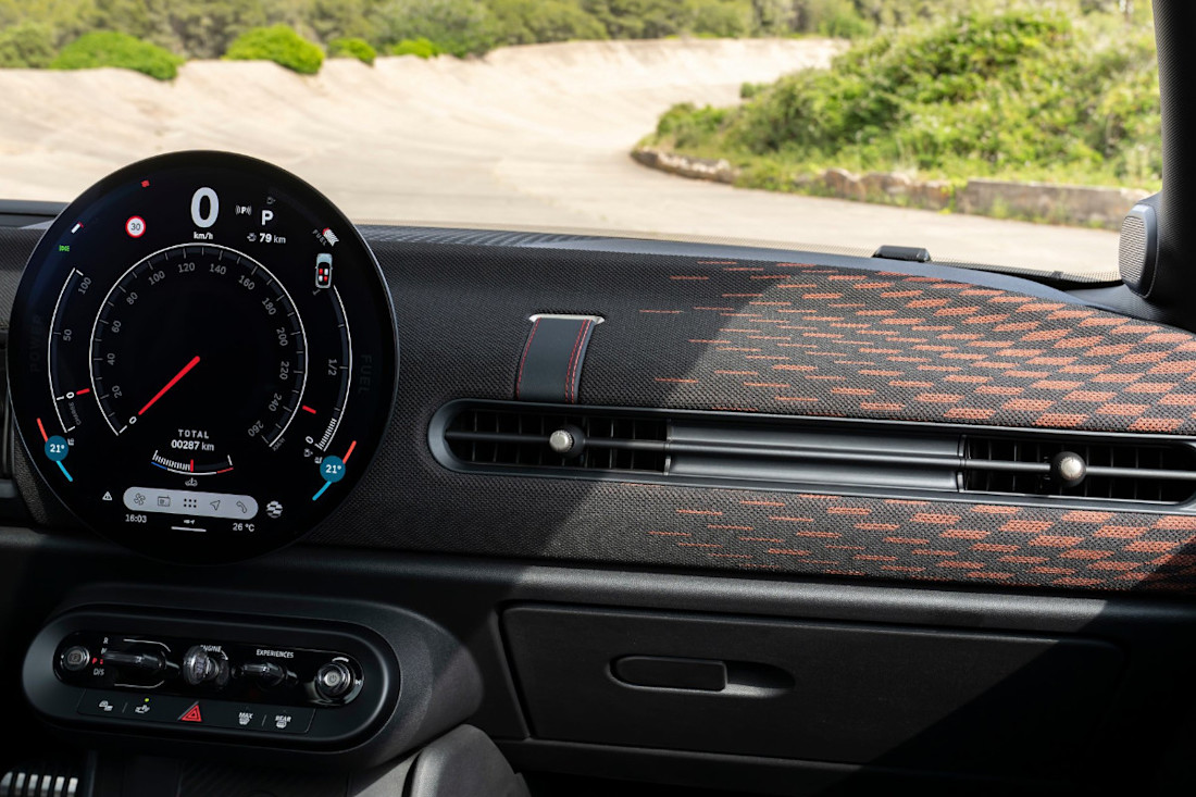 Mini-John-Cooper-Works-2025 (15).jpg