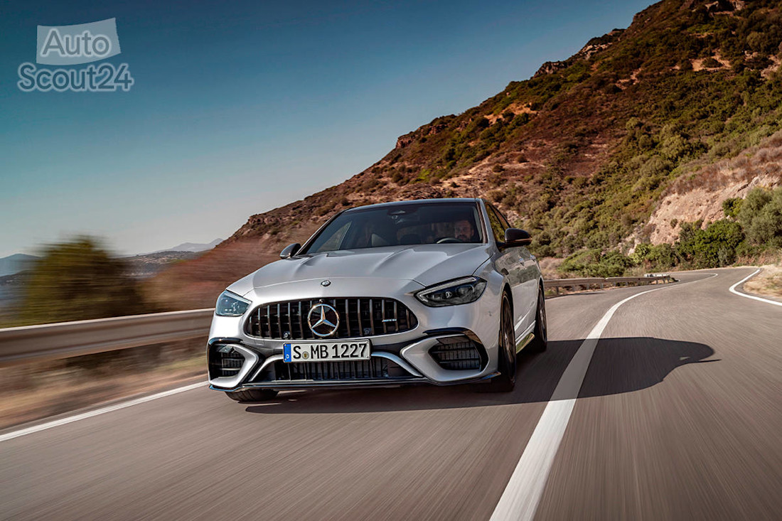Mercedes-AMG C63 S EPerformance 2022 (4).jpg