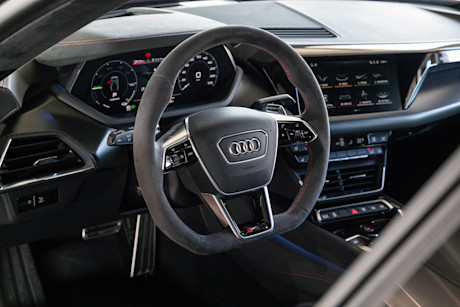 Editorial 2023 audi rs e tron gt 18 jw