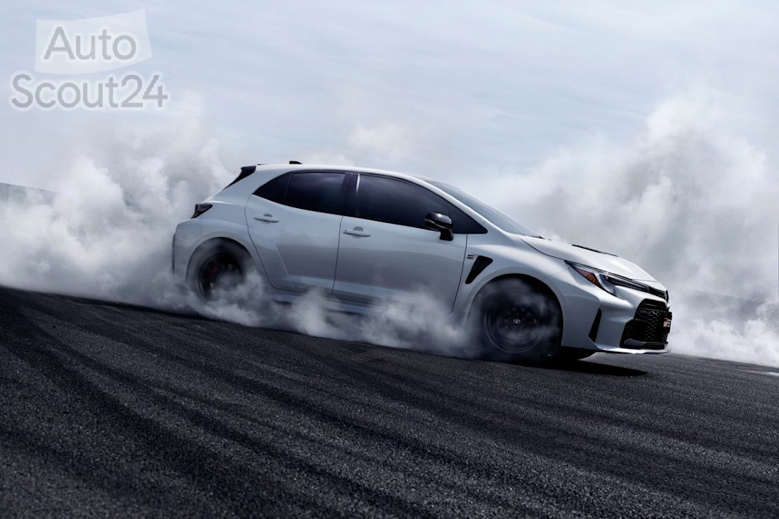 Toyota-GR_Corolla-2023-1280-07.jpg