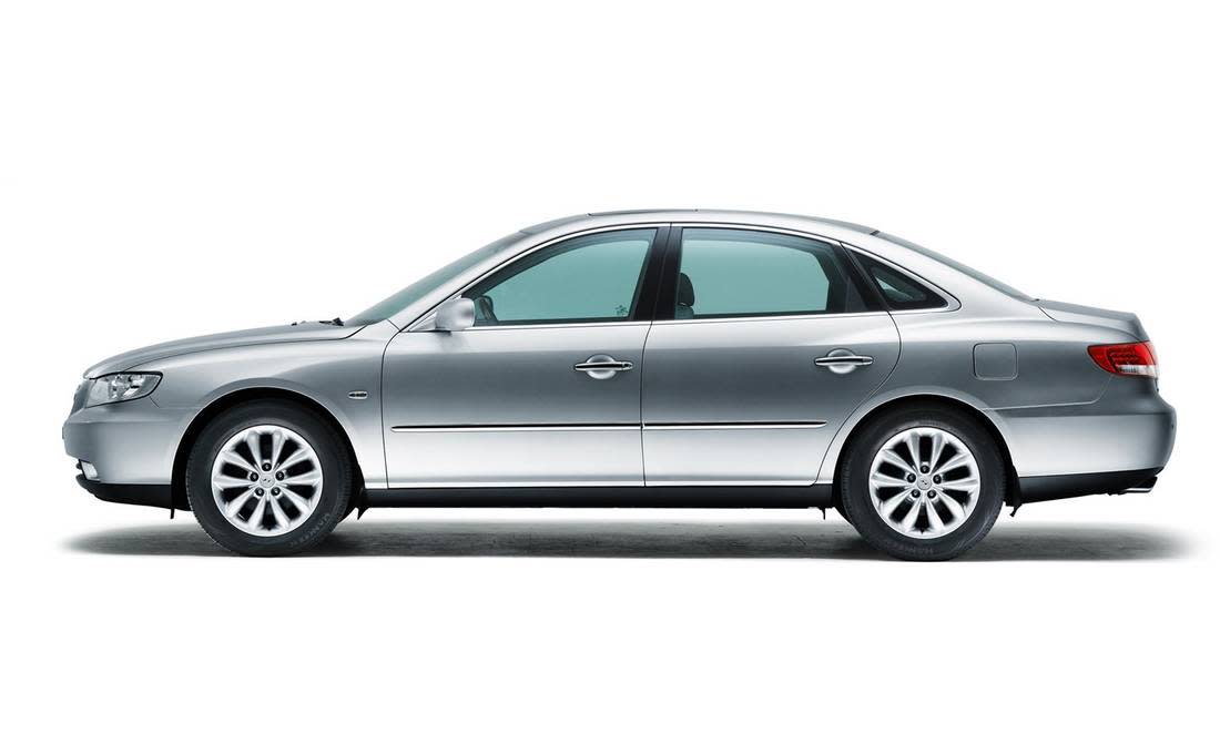 2UksNwgSMiAjE82L6lKoXD-50715feb85cb3bdf449d7a706a7892fc-hyundai-grandeur-side-1100