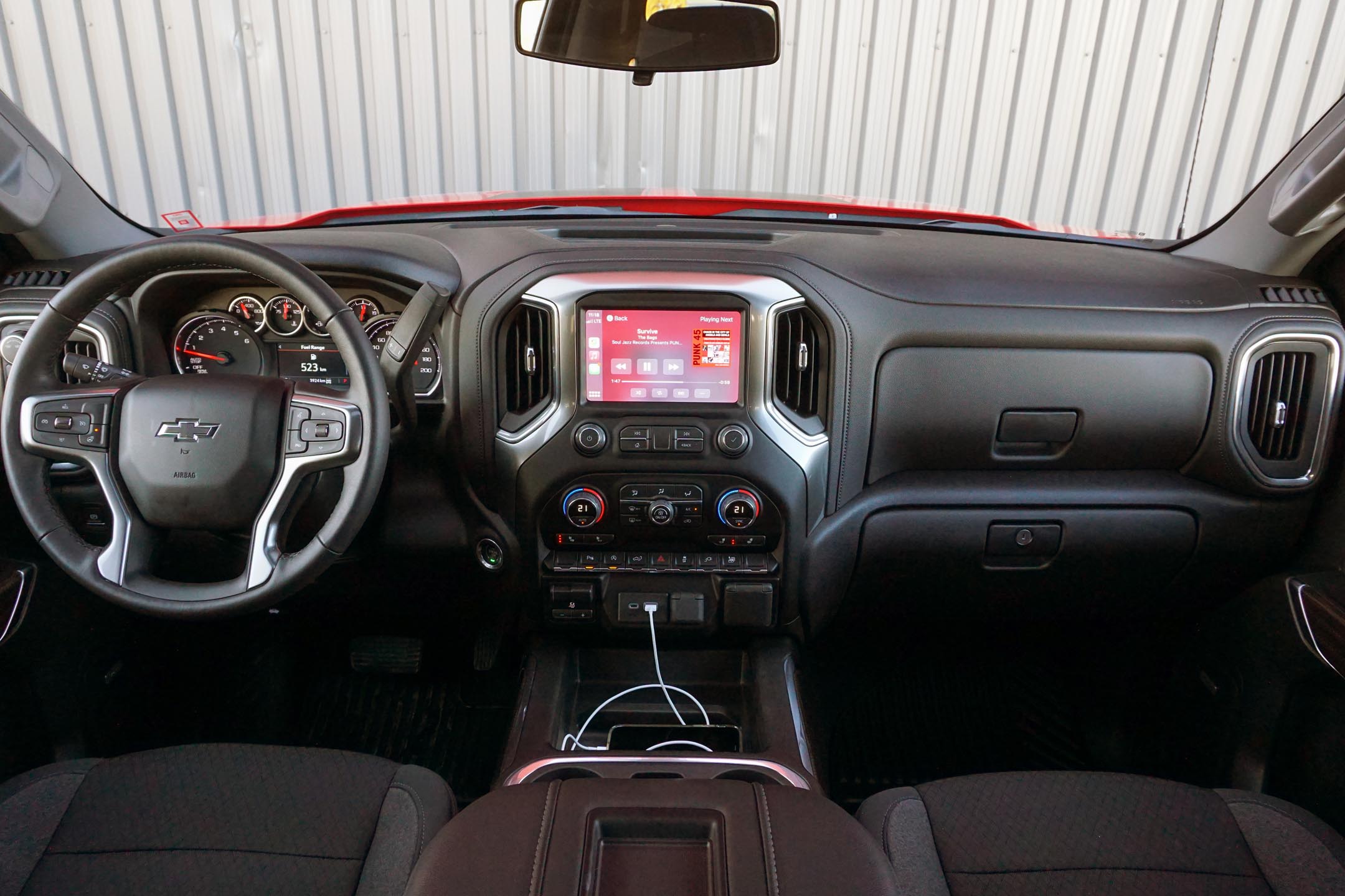 2021 Chevrolet Silverado RST Rally Edition Review and Video - AutoTrader.ca