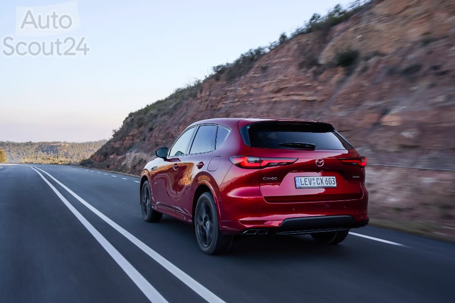 2022_mazda_cx-60_barcelona_src_act_20_highres(1).jpg