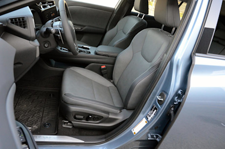 Lexus RZ 450e 2023 : essai routier Body Image