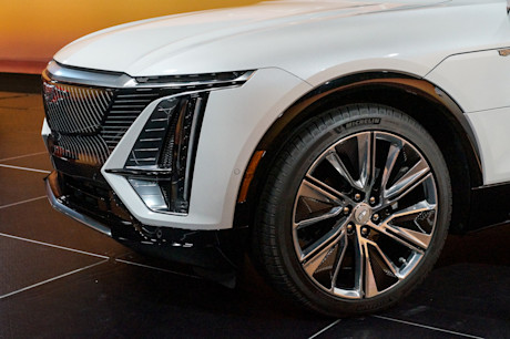 Editorial 2025 cadillac lyriq preview jv 241003 5