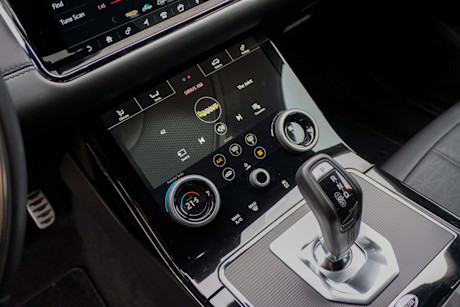 Editorial 2020 land rover range rover evoque p300 r dynamic hse 20 di