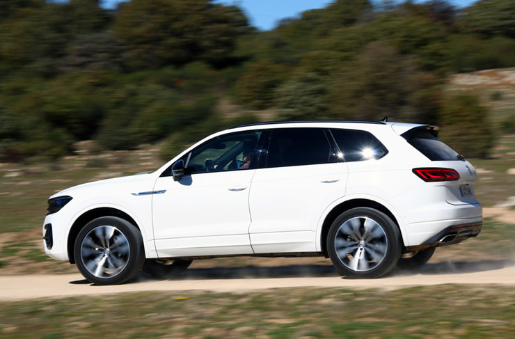 Volkswagen Touareg (13).JPG
