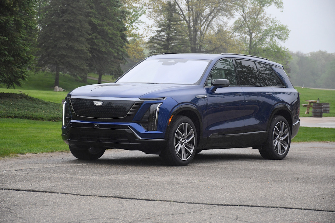 Editorial 2026 cadillac vistiq fd dr 250520 20