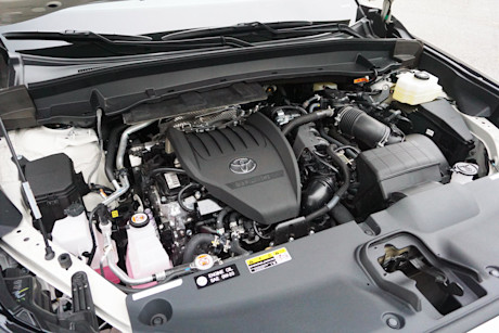 Editorial 2024 toyota grand highlander platinum hybrid max td 240131 12 di