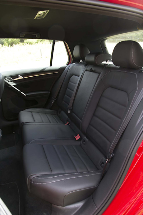 Editorial 2016 volkswagen golf r jw 14