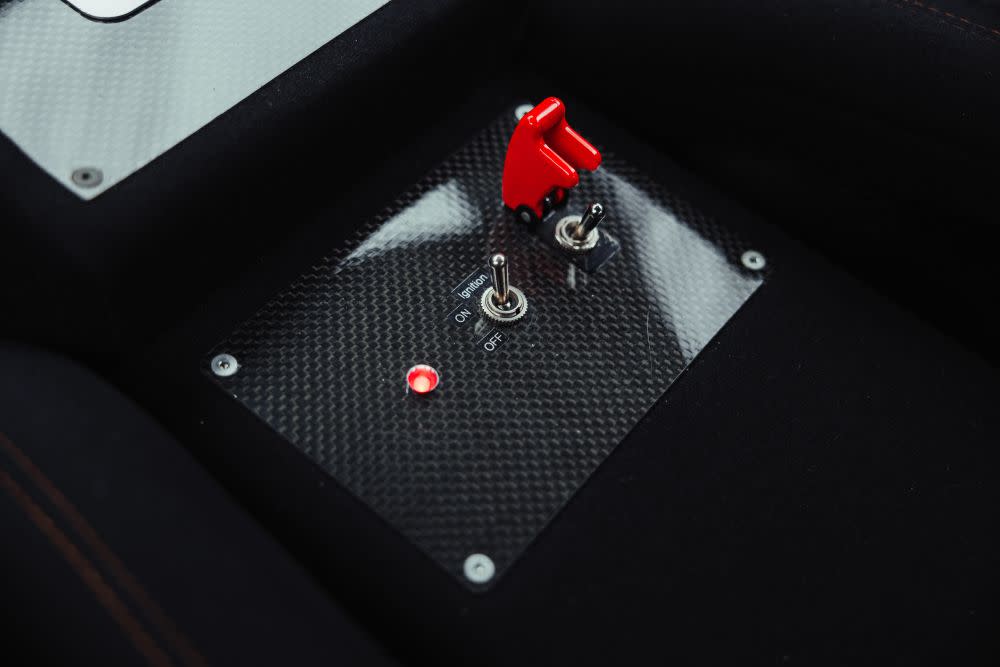 Mercedes-CLK-DTM-AMG-6 (16).jpg