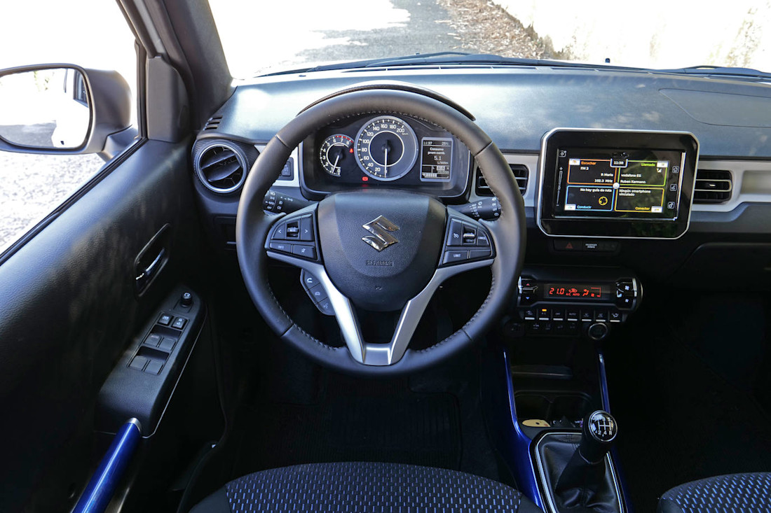 Prueba Suzuki Ignis 4x4 mild hybrid 2020 interiores ruben fidalgo (6).jpg