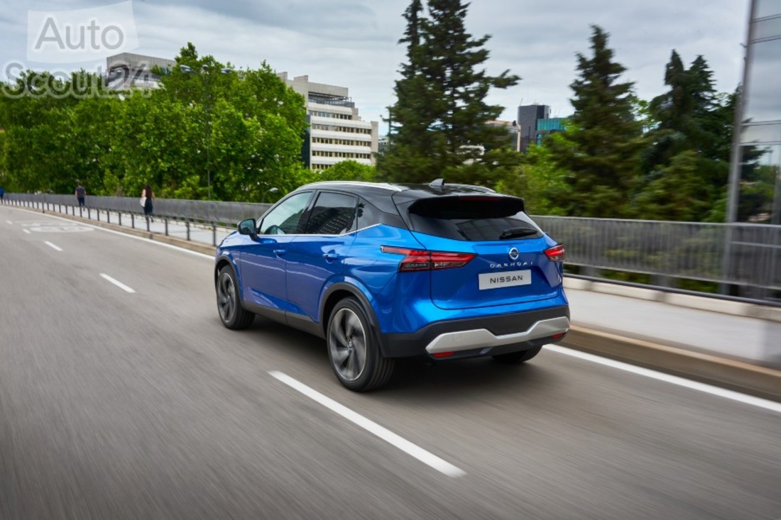 Nissan_QQ_Spain_Delivery_Low_017 (1).jpg