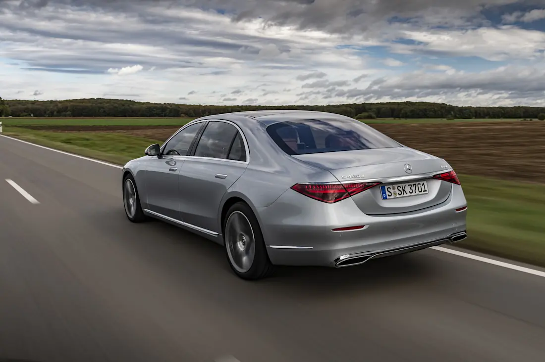 de-vraag-naar-de-peperdure-mercedes-s-klasse-valt-vies-tegen-en-dat-heeft-nare-gevolgen-2024-05