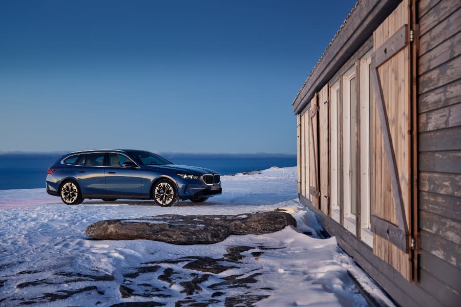 bmw-serie.5-touring-2024.14.jpg