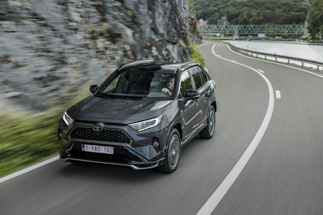 toyota-rav4-is-nog-steeds-heel-populair-6a90c0