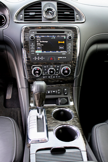 Editorial 2013 buick enclave   ts   05 6295
