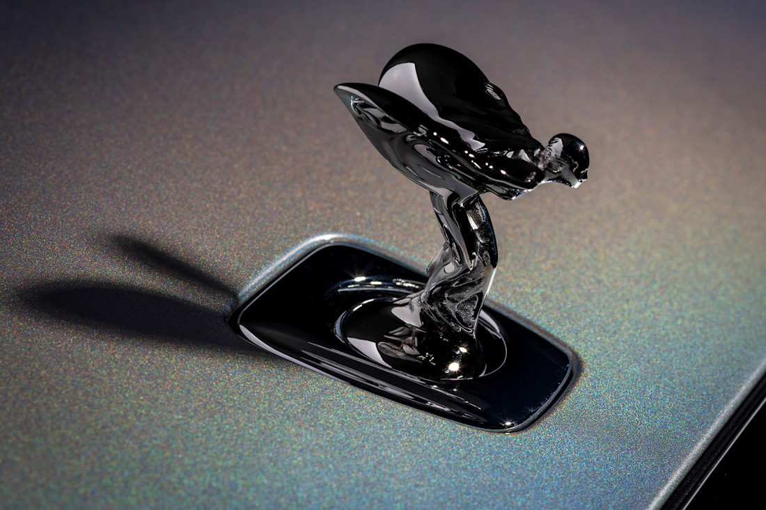 rolls-royce-spectre-lunaflair-2024 (4).jpg