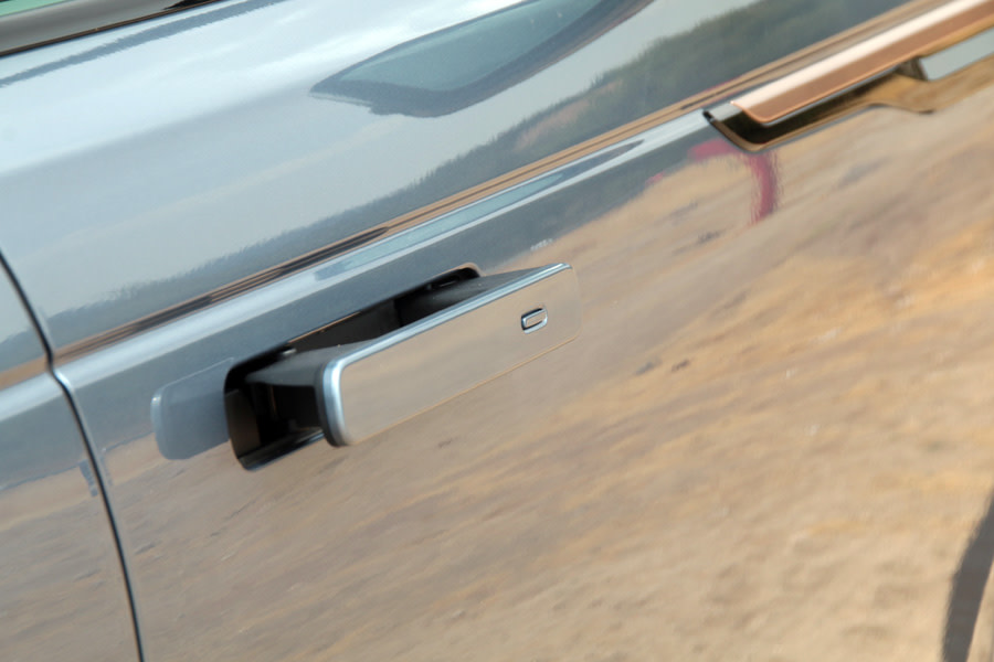 range-rover-velar-15.JPG