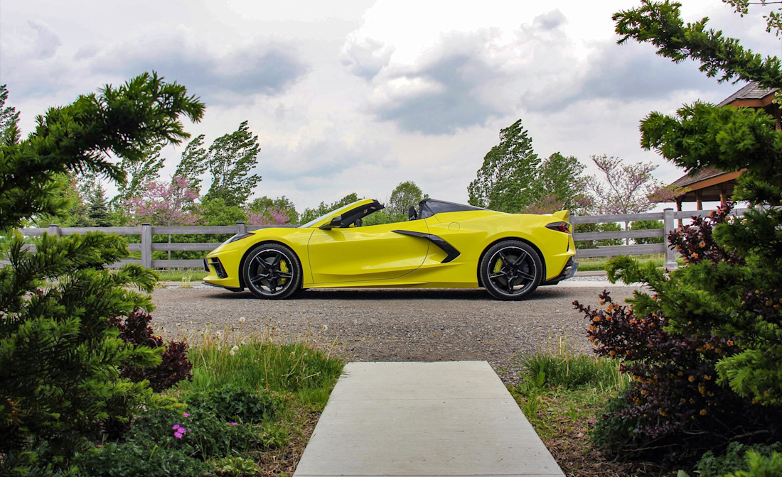 Editorial 2021 chevrolet corvette stingray 3lt convertible 11 dw