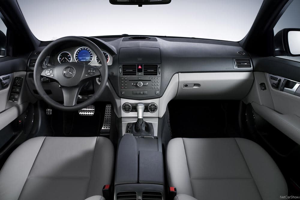 Mercedes_Benz_C230_2-small