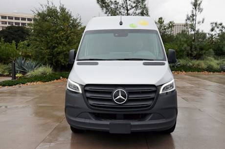 Editorial 2024 mercedes benz esprinter fd 240205 01 jm