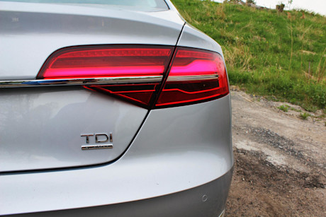 Editorial 2015 audi a8l tdi pb 06