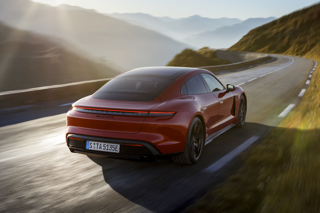 Editorial porsche taycan gts 6