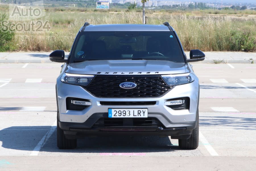 ford-explorer.phev.22.30.jpg