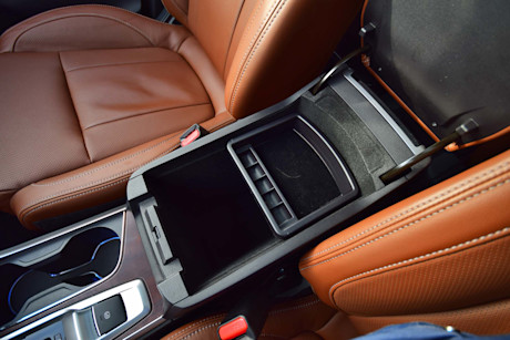 Editorial 2019 subaru ascent premier 30 jp