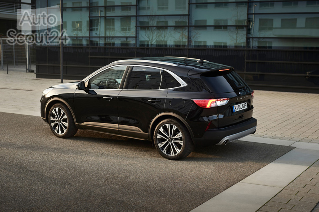 ford-kuga-hybrid (2).jpg