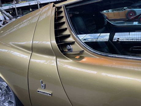Editorial 21 1970 lamborghini miura p400
