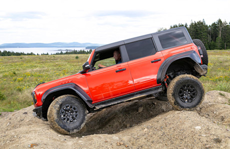 Editorial 2022 ford bronco raptor 07 jw