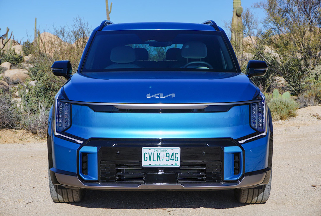 Editorial 2024 kia ev9 land awd w gt line package fd 231215 01 di