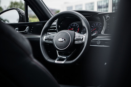 Editorial 2021 kia k5 debuts 10