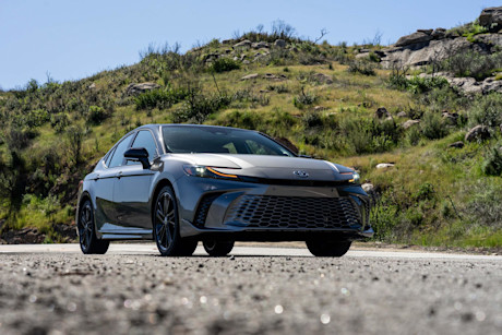Editorial 2025 toyota camry fd 240418 02 bm