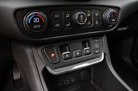 GMC Terrain SLT 2020 : essai routier Body Image