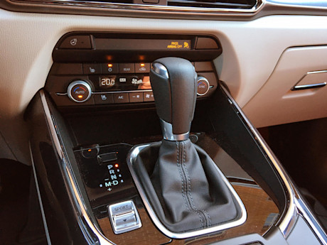Mazda CX-9 100e Anniversaire 2021 : essai routier Body Image