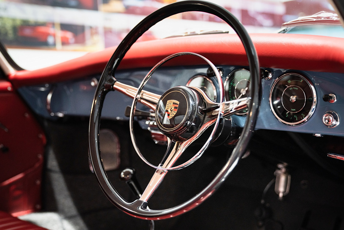 porsche-356-interior