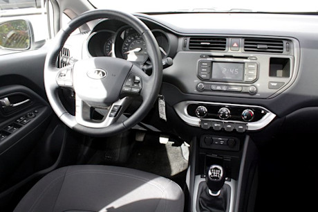 Editorial 2012 kia rio sedan cc 012 7244