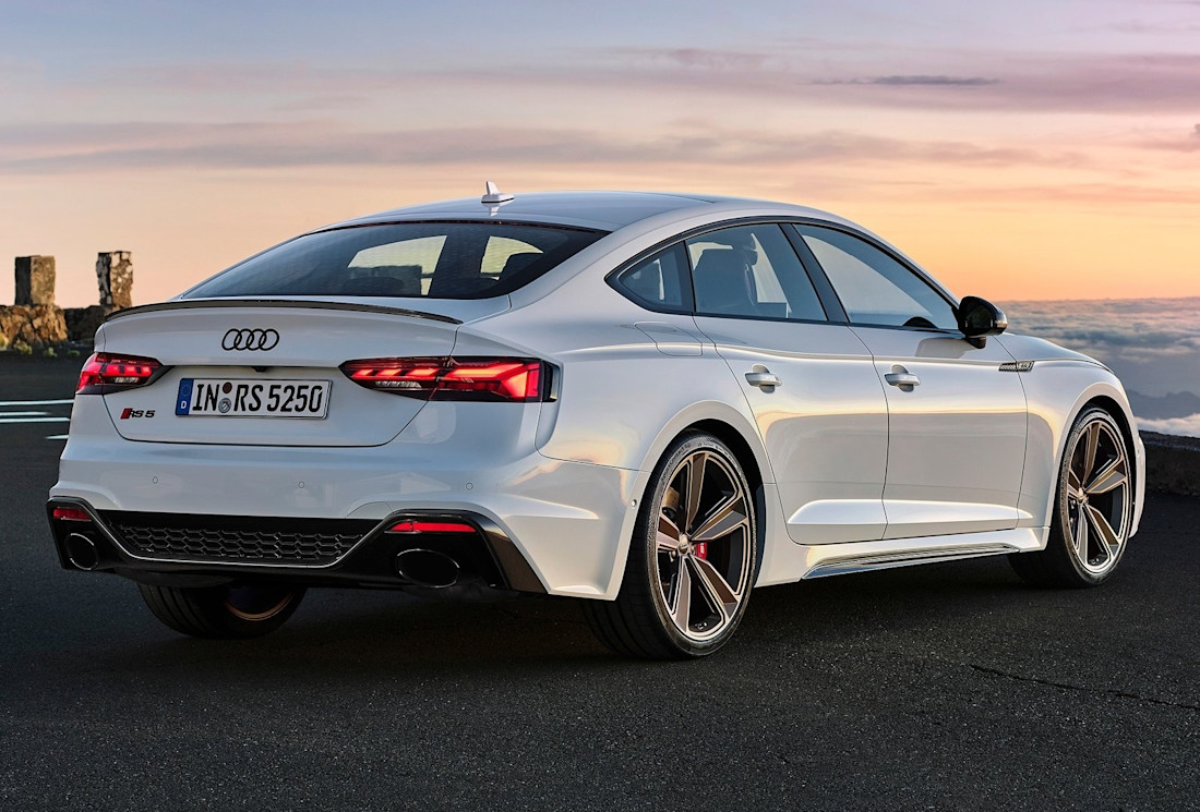 audi-rs5-back
